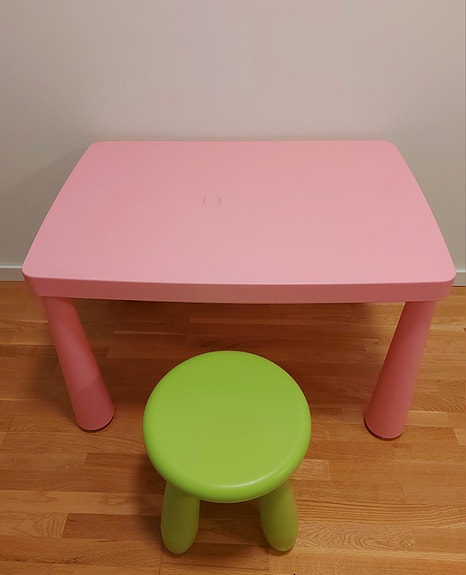 Ikea Mammut pöytä ja tuoli