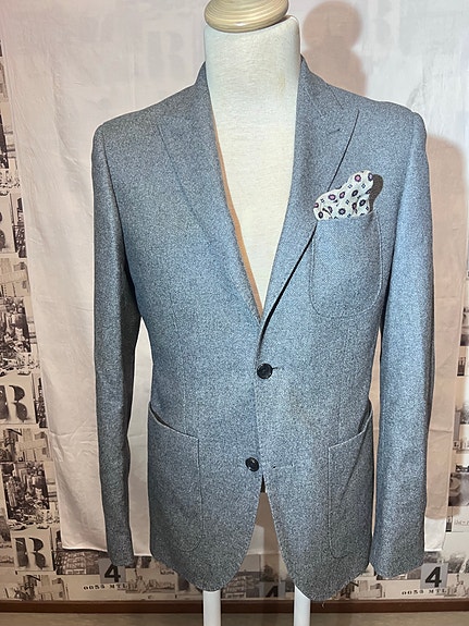 Product image 1 of 4