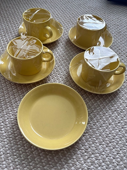 Iittala Teema kahvikuppi ja aluslautanen keltainen