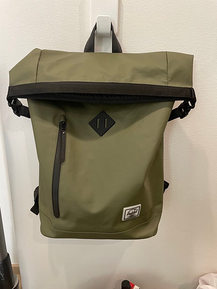 Herschel vedenpitävä reppu