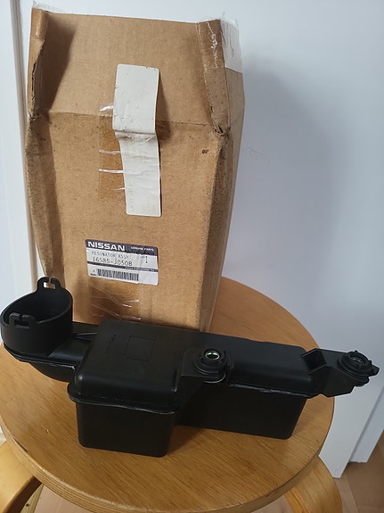 Nissan Resonator Assy auton osa