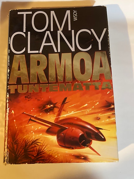 Tom Clancy : Armoa tuntematta