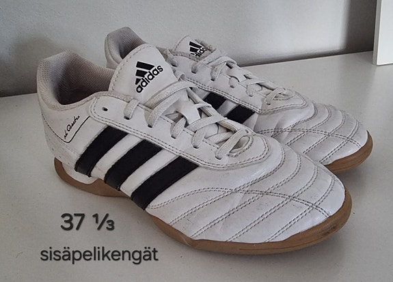 Sisäpelikengät Adidas 37 ⅓