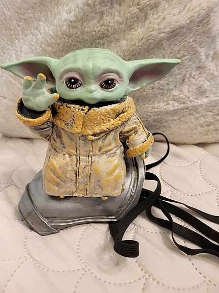 Baby Joda olkapäänukke