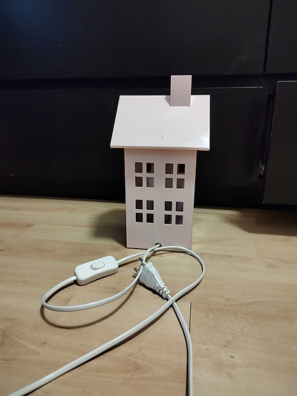 Lastenhuoneen valaisin