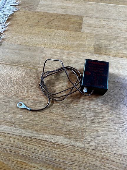 Product image 1 of 2
