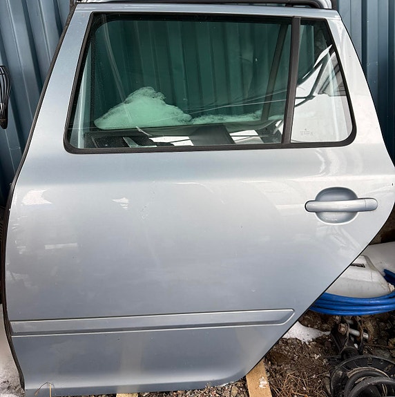 Skoda Octavia vasen takaovi