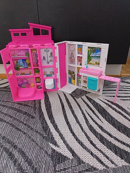 Barbie talo
