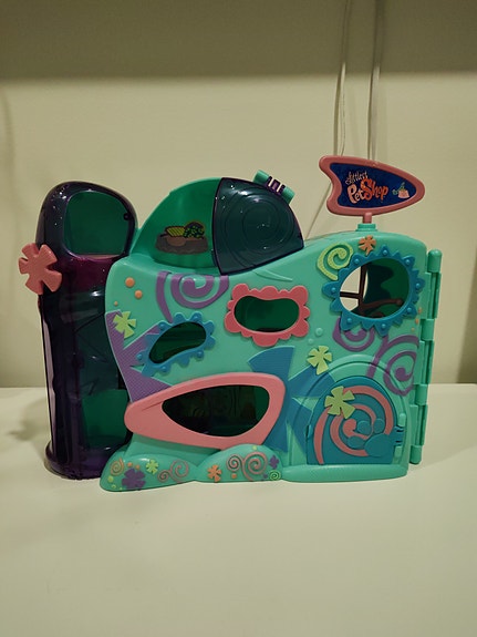 Littlest Pet Shop talo