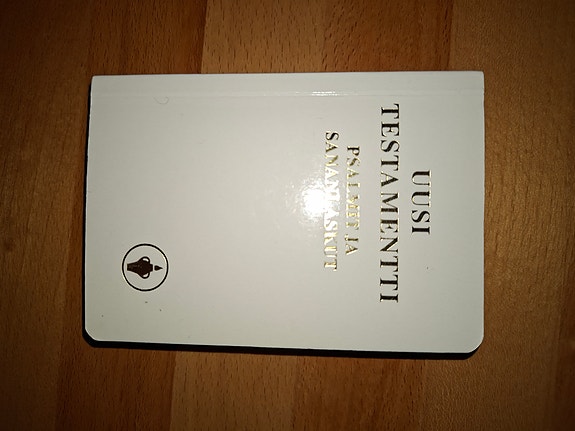 Uusi testamentti psalmit ja sananlaskut kirja