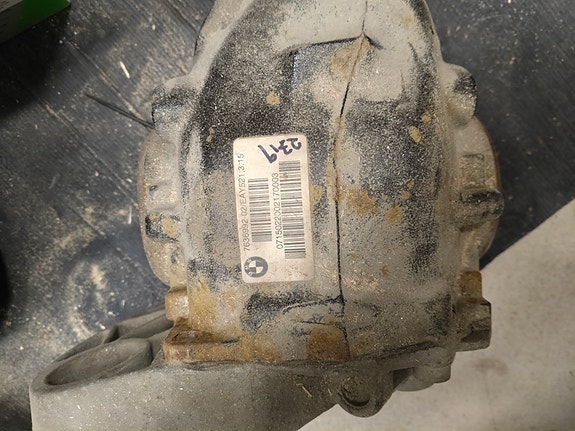 BMW perän tasauspyörästö / perä