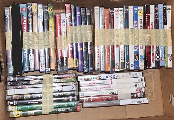 Dvd-laatikko 40kpl , ei hyvä kunto