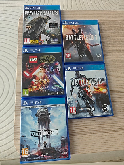 PS4: LEGO SW Force Awakens, Battlefield 1 ja 4, SW Battlefront, Watch Dogs.