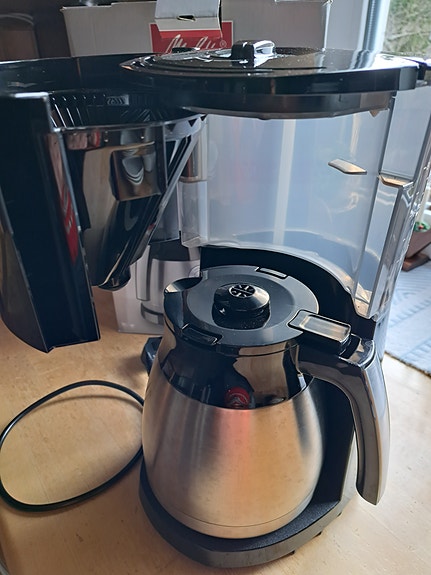 Kahvinkeitin Melitta Enjoy Therm teräksisellä termoskannulla