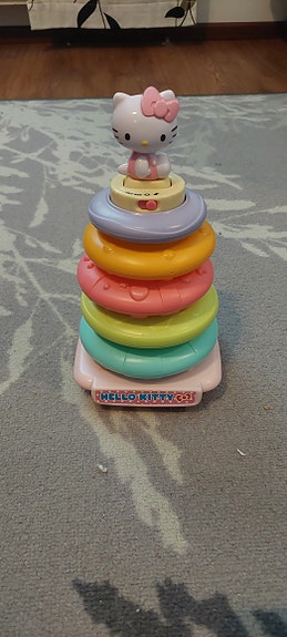 Pinottava Hello Kitty lelu