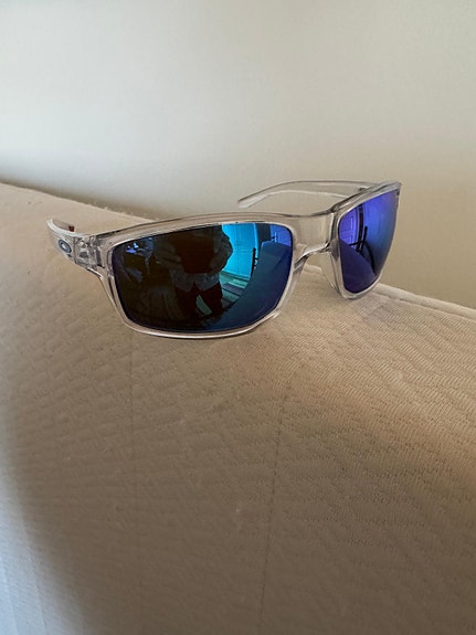 Oakley aurinkolasit