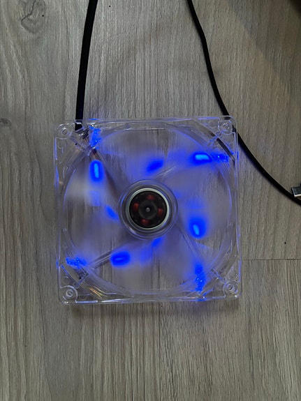 Thermaltake TT-1225 kotelotuuletin