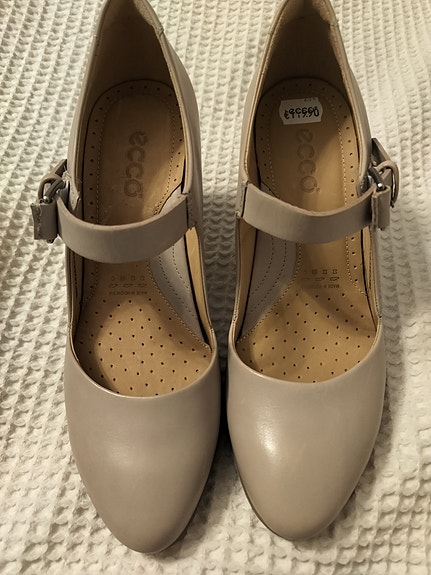 Ecco korkokengät 38