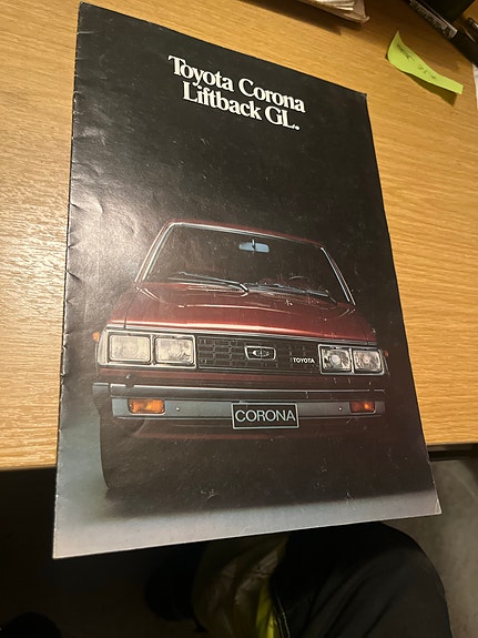 Toyota Corona Liftback GL esite