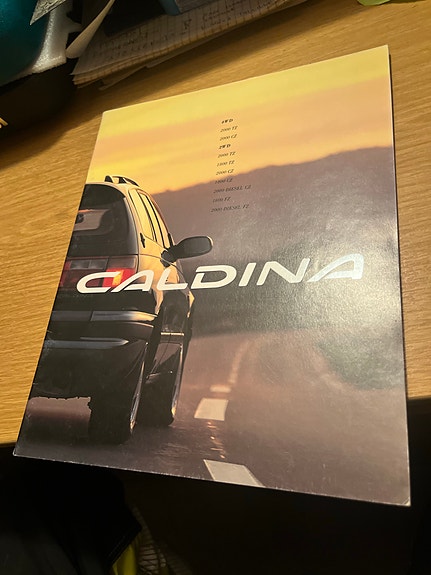 Toyota Caldina-esite