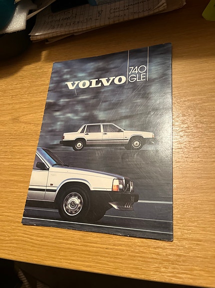 Volvo 740 GLE esite
