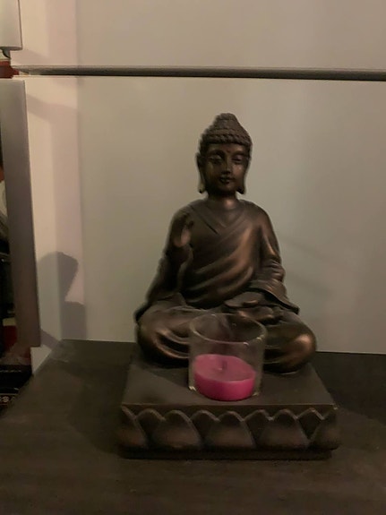 PartyLite Meditoiva Buddha -kynttiläsomiste (23 cm)