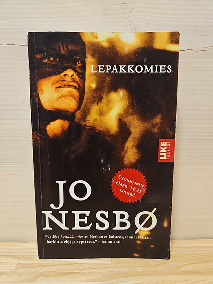 Lepakkomies, Jo Nesbo