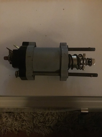 Startti solenoidi ehkä 60-70 luvun autoihin.