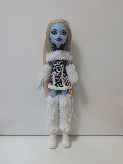 Monster high nukke Abbey Bominable