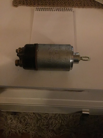 startti solenoidi ehkä 60-70 luvun autoihin.