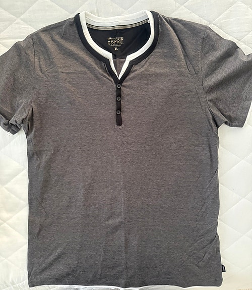 Esprit t-paita