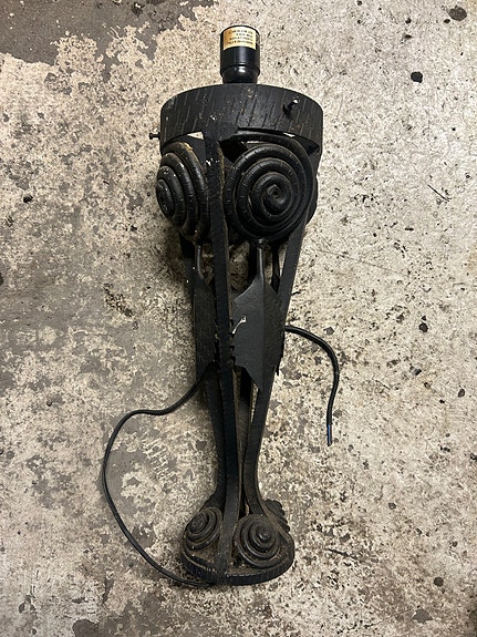 Art deco lampunjalka