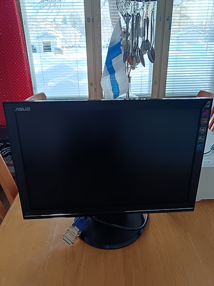 Asus näyttö 17" Halvalla menee 🙏