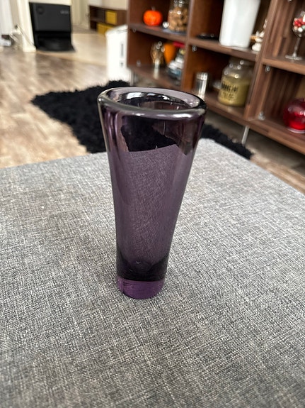 Iittalan pieni violetti maljakko