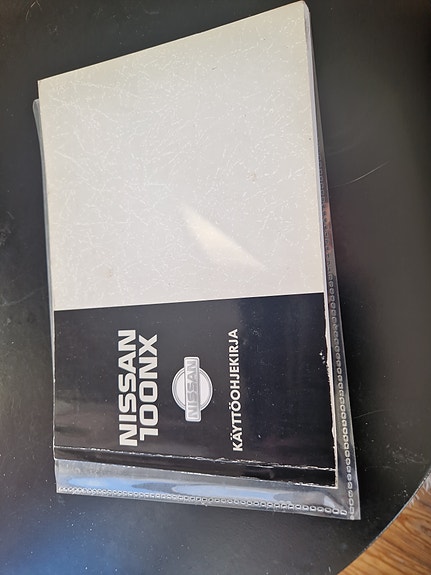 Nissan 100NX käyttöohjekirja