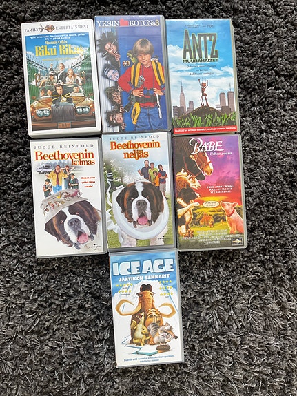 Lasten elokuvat/perhe-elokuvat VHS-kasetit 7 kpl