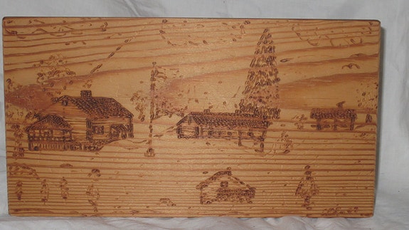Putkinotko puutaulu Pyrografia 1988 Maisema Piha 21 x 11 cm
