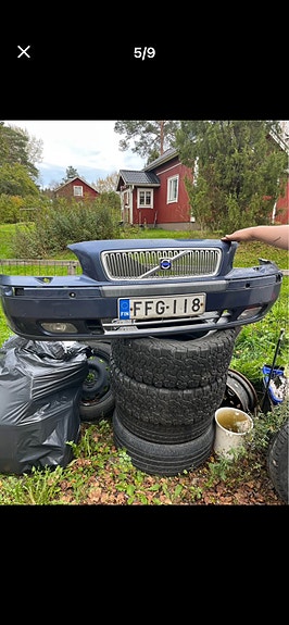 Volvo V70 mk2 etupuskuri