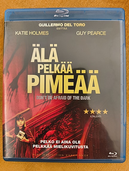 Älä Pelkää Pimeää (Blu-ray) Suomipainos