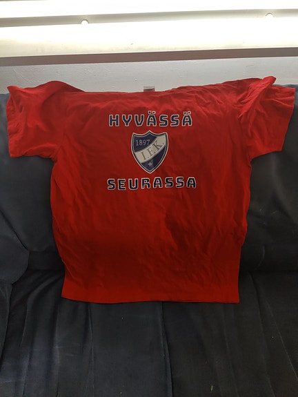HIFK T-paita teksteillä. 3 erilaista