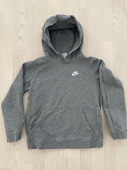Nike huppari, harmaa koko 140