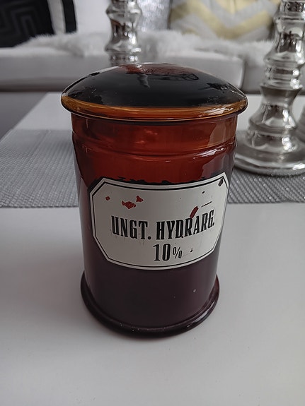 Apteekki purkki kannella