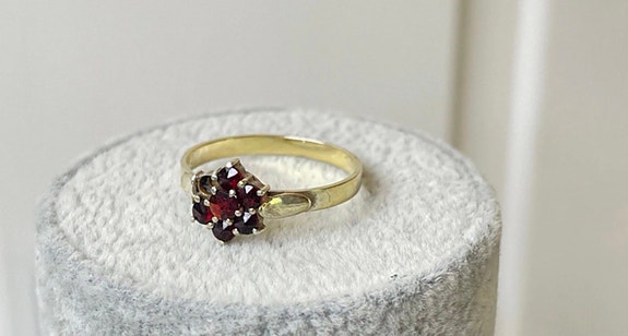 Vintage Hopea 830 kullattu Sormus, 8 granaattikiveä