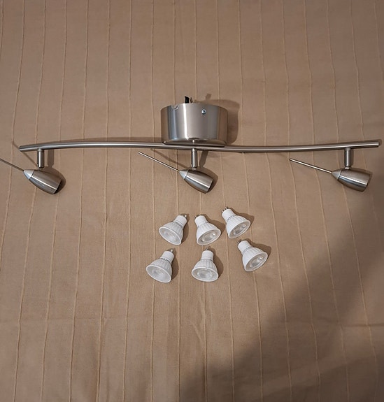 IKEA kattovalaisin 3-osainen spotti + 6 kpl GU10 LED-lamppuja