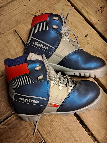 Lasten Alpina-monot 29
