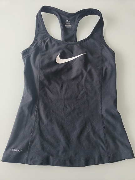 Nike toppi s