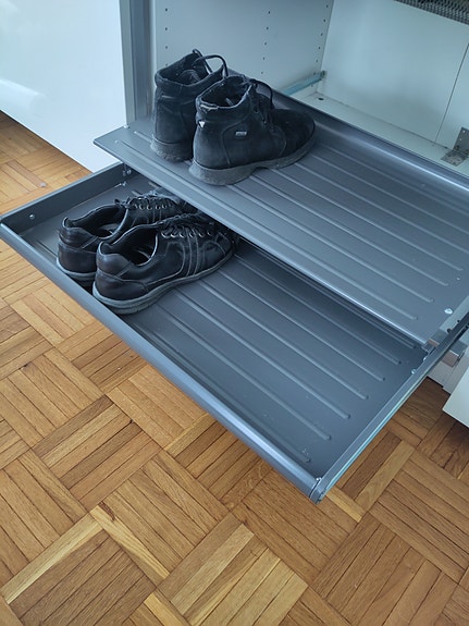 IKEA Komplement kenkähylly