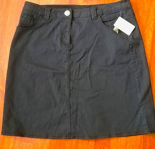 Uusi Farkku puolihame(29.95e) 15e>Ale 8e