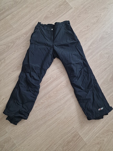 Ulkoiluhousut koko 42