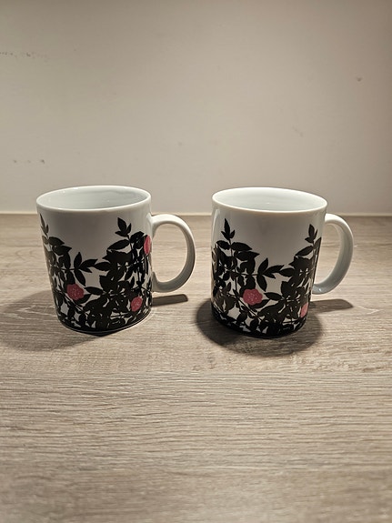 Marimekko Ruusupuu mukit